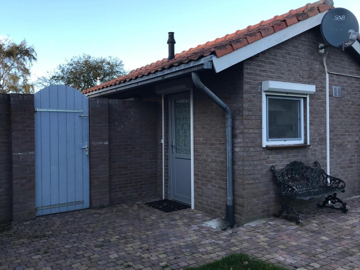 Bed and Breakfast Slapen Bij De Zeeuwse Lala IJzendijke Exteriér fotografie