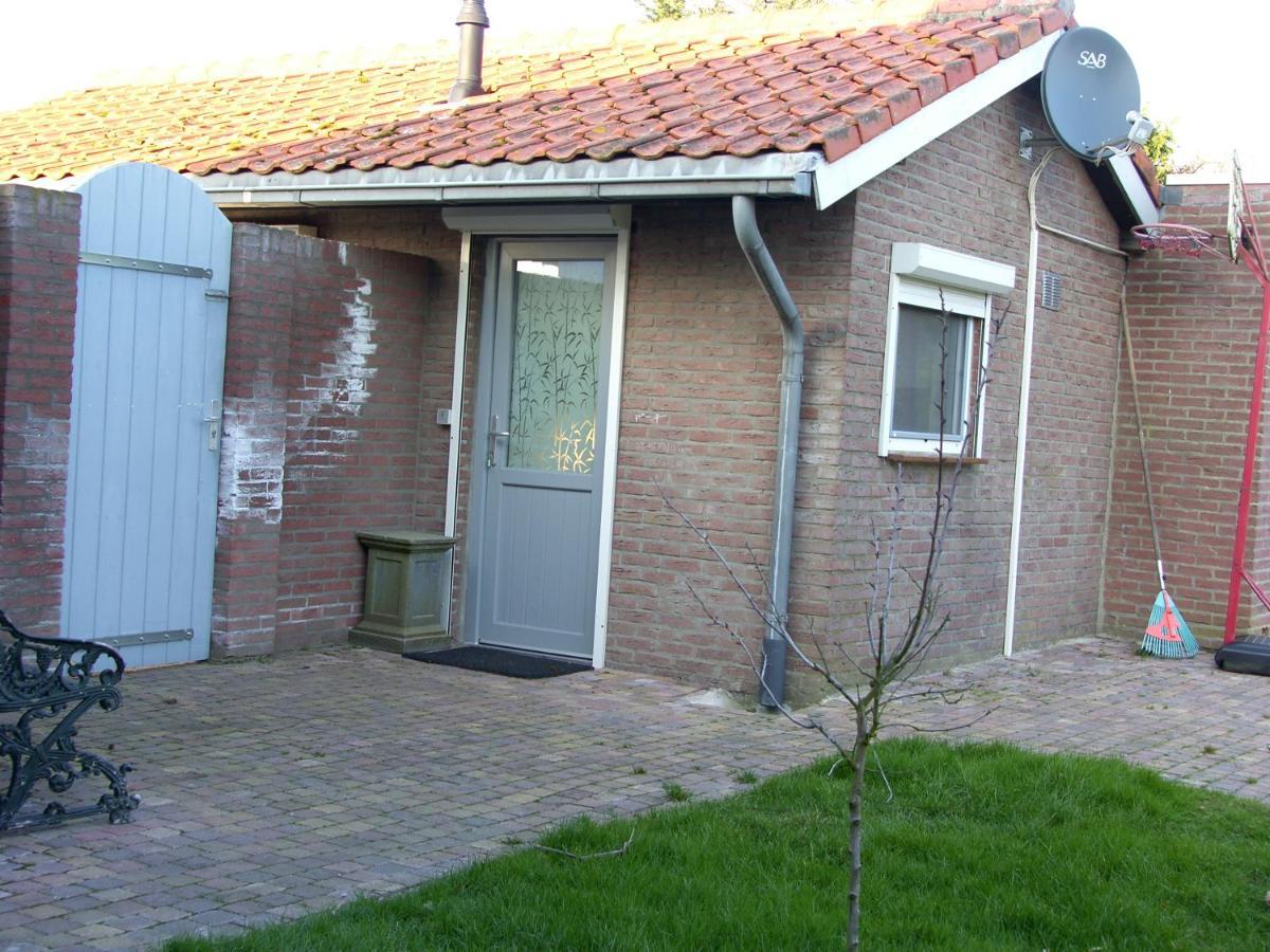 Bed and Breakfast Slapen Bij De Zeeuwse Lala IJzendijke Exteriér fotografie